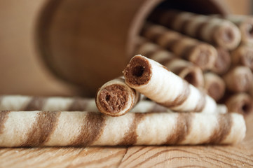 Wafer biscuit rolls 