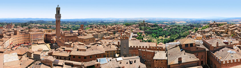 Fototapeta na wymiar Panorama de la ville de Sienne