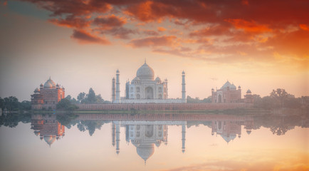 Taj Mahal - obrazy, fototapety, plakaty