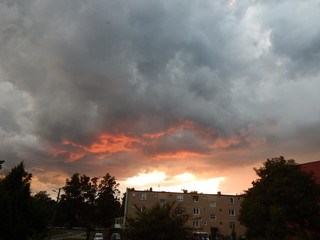 Fototapeta premium burza o zachodzie słońca