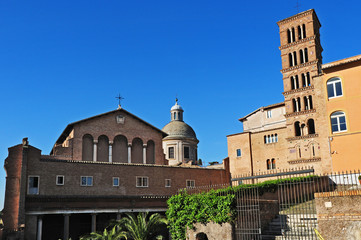 Fototapeta na wymiar Roma, la basilica dei Santi Giovanni e Paolo al Celio