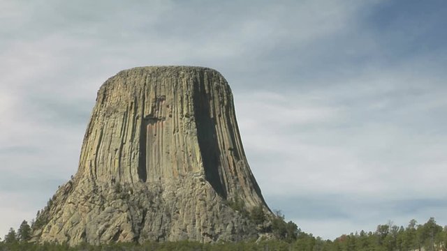 Cirrus and Cirrostratus Pass over Devils Tower