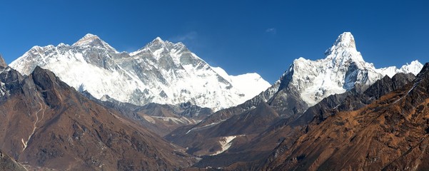 Panoramic view of Mount Everest, Lhotse and Ama Dablam