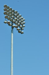 Fototapeta Oświetlenie stadionu z wieloma reflektorami. obraz