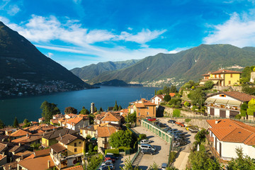 Fototapeta premium Panoramic view of lake Como in Italy