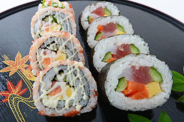 おいしそうなおカリフォルニアロール巻き
