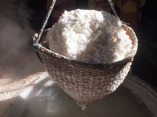 Boiling rock salt, crystallized salt from boiled saltwater to dr