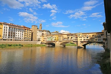 Fototapeta na wymiar Bridge called Ponte Vecchio in Florence Italy
