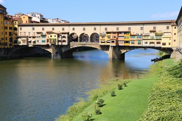 Fototapeta na wymiar Old Bridge called Ponte Vecchio in Florence Italy