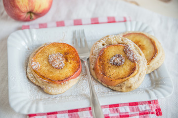 Apfel Pfannkuchen