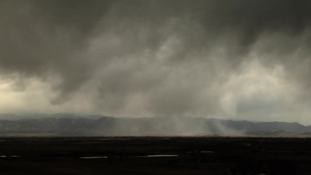 Microburst and Virga Descend on Colorado Front Range