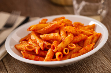 Pasta with tomato sauce