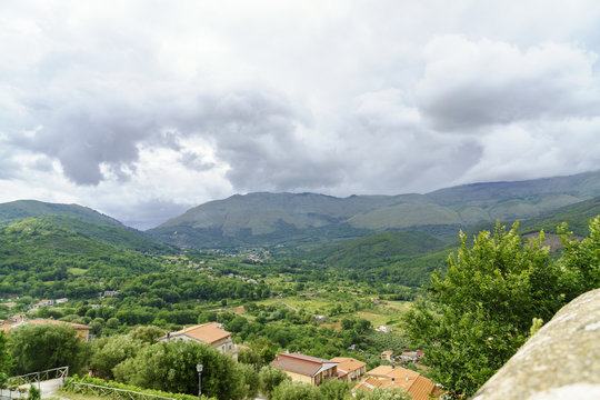 Blick von der Burg in Camerota Richtung Licusati