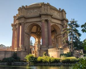 Fototapeta na wymiar San Francisco, CA, USA - July 25, 2014: The Palace of Fine Arts for EXPO in the city of San Francisco, U.S.A