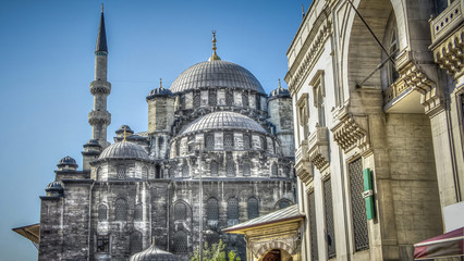 Fototapeta na wymiar Istanbul, Turkey - April 28, 2012: The Yeni Cami (New Mosque), or Valide Sultan Mosque in Eminonu Istanbul