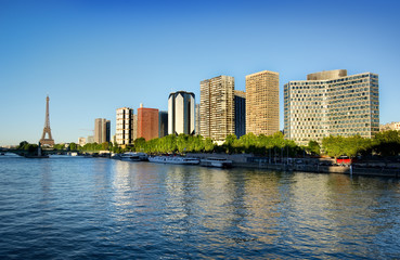 Obraz premium Modern district in Paris