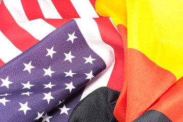 Nationalfahnen von Deutschland und USA