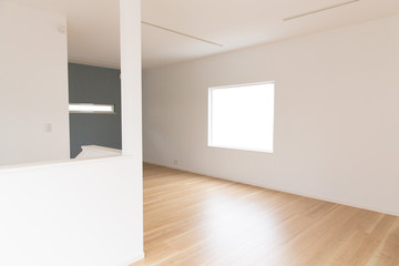 大きな窓のある部屋