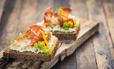 Prosciutto and cheese sandwiches 