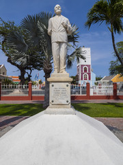 Statue des Politikers Jan Hendrik Albert Eman, Oranjestad, Aruba, kleine Antillen, ehemalige...