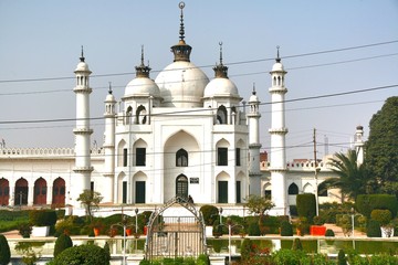  Chota Imambara, is an monument located in the city of Lucknow, Uttar Pradesh, India