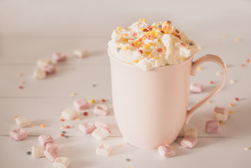 Trinkschokolade mit Sahne