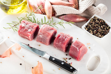 Schweinefilet medaillons (roh)