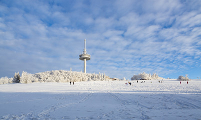 Hoherodskopf mit Schnee 