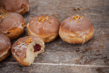 Pączki z lukrem