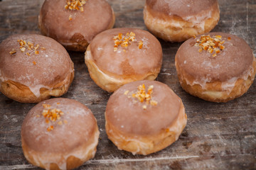 Pączki z lukrem