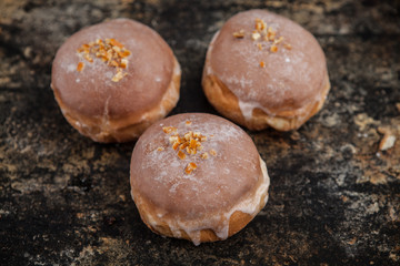 Pączki z lukrem