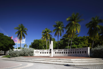 Fototapeta premium Torch of Friendship Downtown Miami