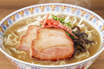 豚骨ラーメン　Ramen Japanese Noodles