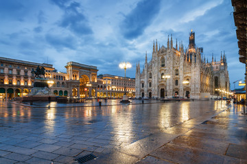 Fototapeta na wymiar Twilight view of Cathedral, Vittorio Emanuele II Gallery and piazza del Duomo in Milan, Lombardia region, Italy.