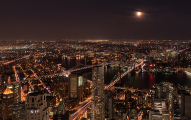 Fototapeta na wymiar Skyline of Manhattan and Brooklyn. You can see Manhattan Bridge, Brooklyn Bridge and Williamsburg Bridge at once, New York, USA.