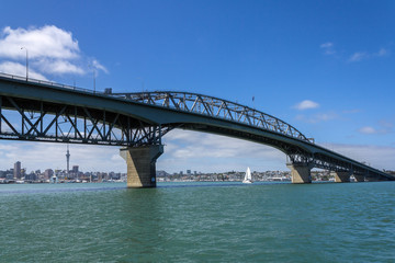 Fototapeta na wymiar View to the Harbour Bridge from Northcote Point Auckland