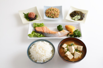 美味しそうな和風定食