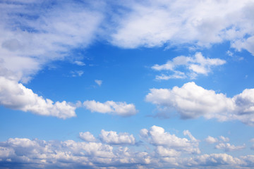 Naklejka na ściany i meble 沖縄上空の青い空と流れる雲