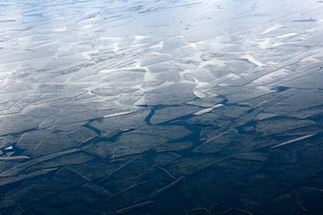 諏訪湖の流氷