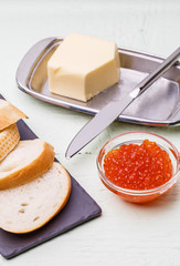 Picture of red caviar, loaf