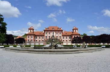 Fototapeta premium Architecture from Troja chateau and blue sky