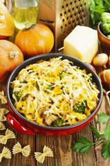 Pasta with pumpkin and broccoli