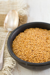 linen seeds in black bowl