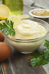 Mayonnaise with olive oil and lemon