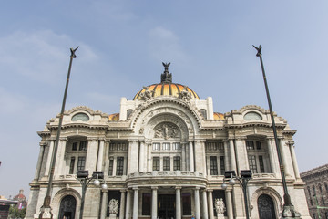Fototapeta na wymiar Facade of the Palacio de Bellas Artes in Mexico City, Mexico (North America)
