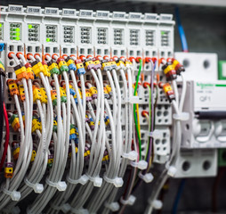 Wires and modules of the automatic control system.

