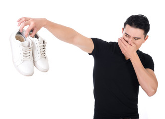 sports shoes smell bad