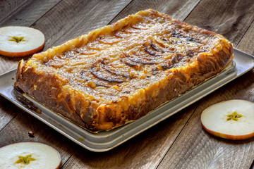Apple tarte on wooden background