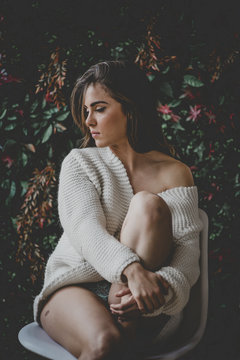 Beautiful woman in hte garden