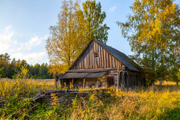 Fototapeta na wymiar Old wooden house in small estonian village. Abandoned but still nice.
